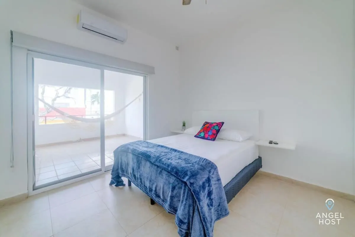Ideal Group Getaway 4 Blocks To The Beach & Pool Playa del Carmen 0*,