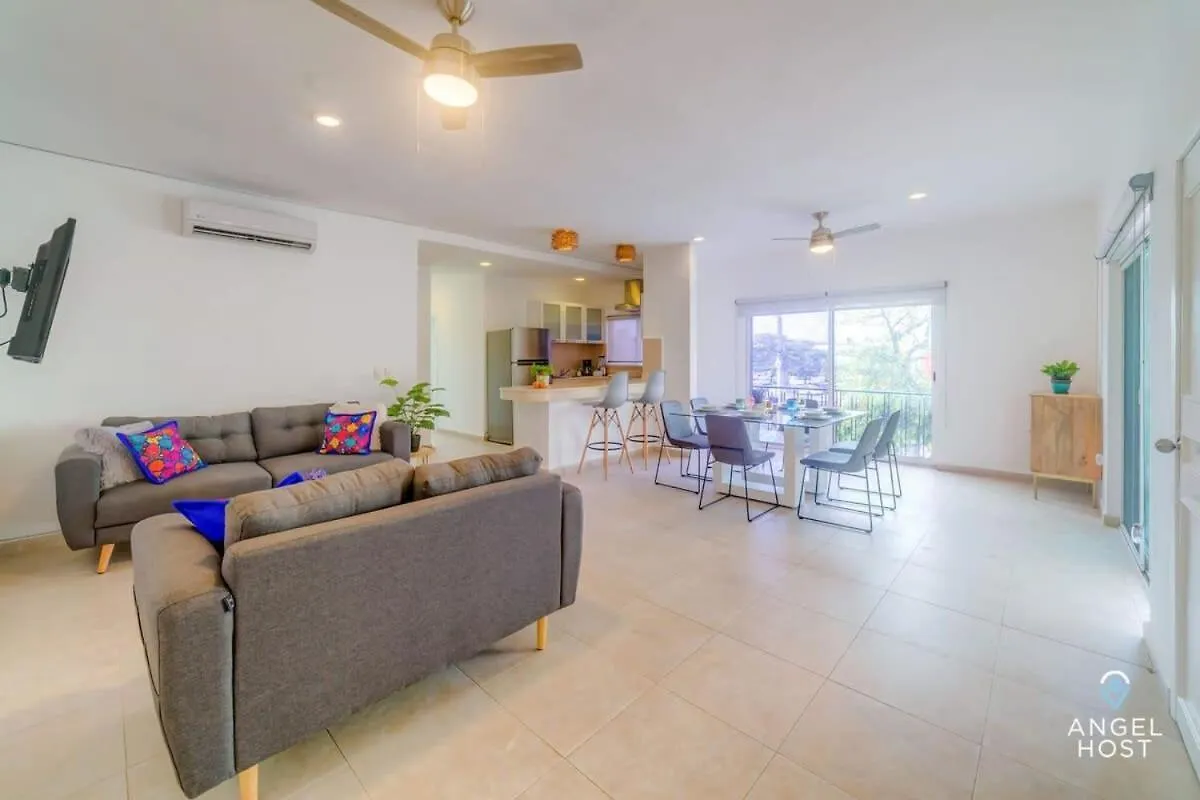 Apartment Ideal Group Getaway 4 Blocks To The Beach & Pool Playa del Carmen