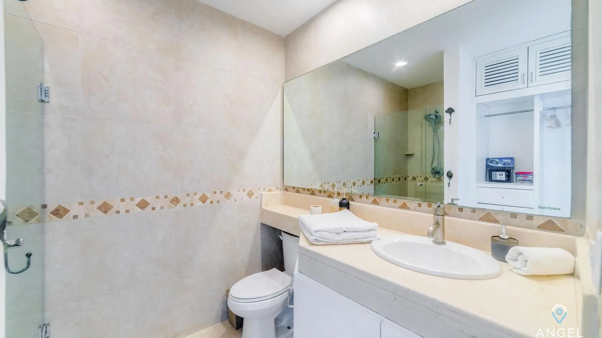 Ideal Group Getaway 4 Blocks To The Beach & Pool Плая-дель-Кармен
