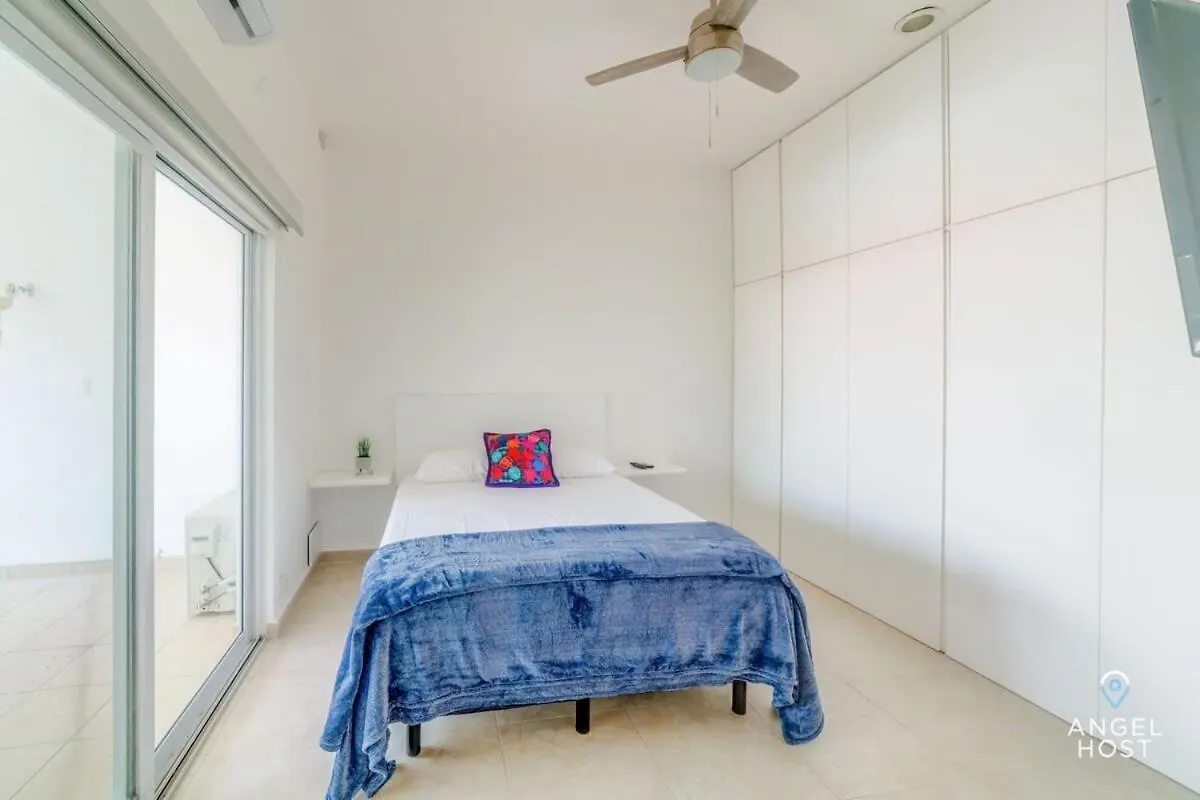 Апартаменты Ideal Group Getaway 4 Blocks To The Beach & Pool Плая-дель-Кармен Мексика